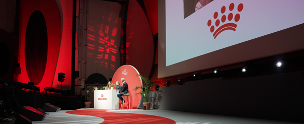 皇家宠物食品于法国拉格朗德莫特举办了为期两天的“第四届皇家国际犬繁育交流论坛”