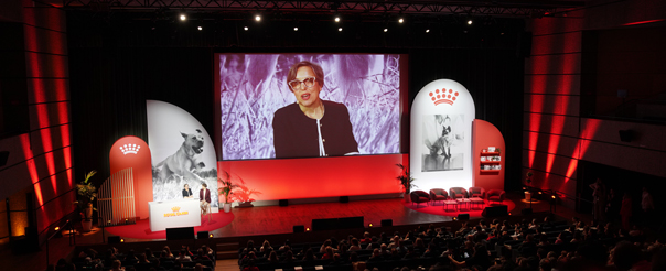皇家宠物食品重点围绕“宠物体重管理”议题， 于法国蒙彼 利埃成功举办了为期两天的国际兽医研讨会