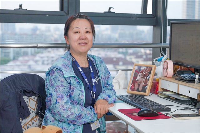 新生守护者:皇家一线客服 李婵旖