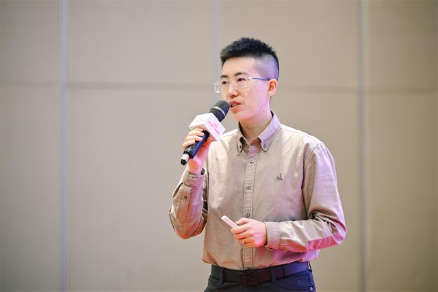 皇家宠物食品科技交流部负责人李婧发言